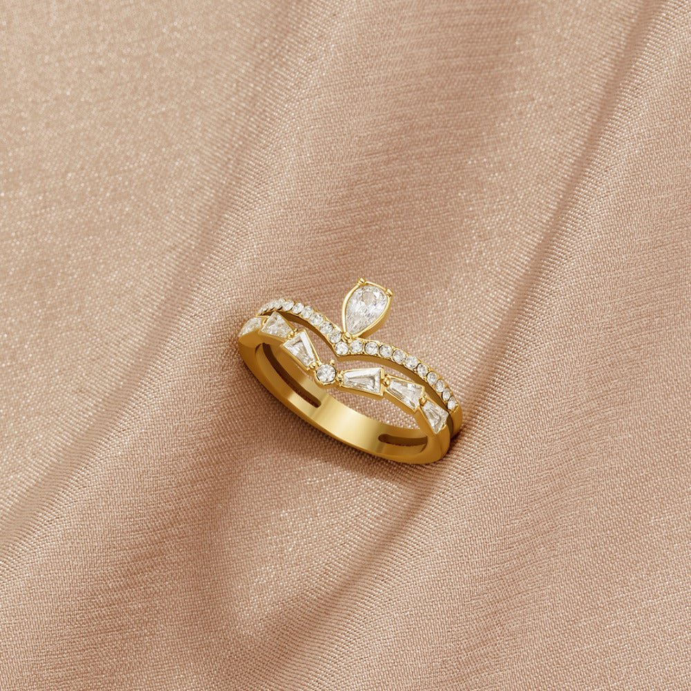 18K Gouden Lilly Kristallen Ring Hoofdafbeelding