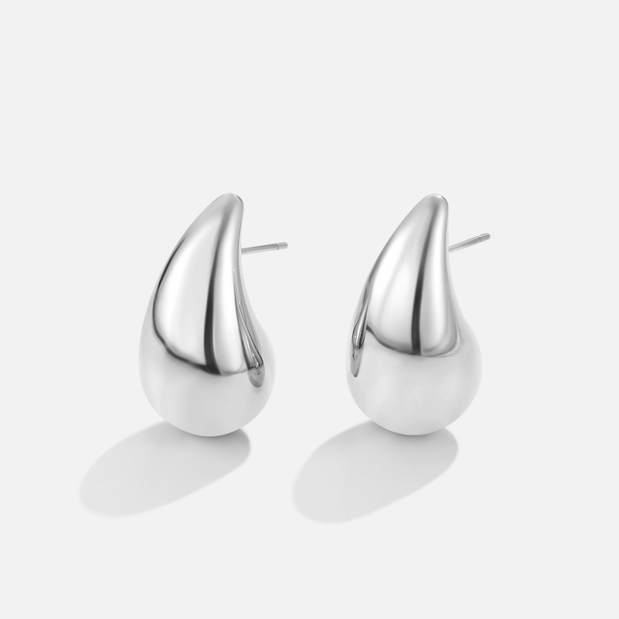 Amara Teardrop Zilveren Oorbellen Hoofdafbeelding