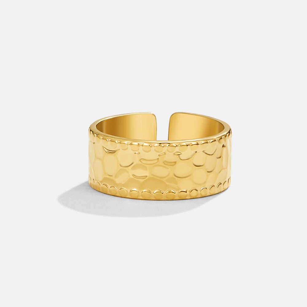 Amaya Hammered Gouden Ring