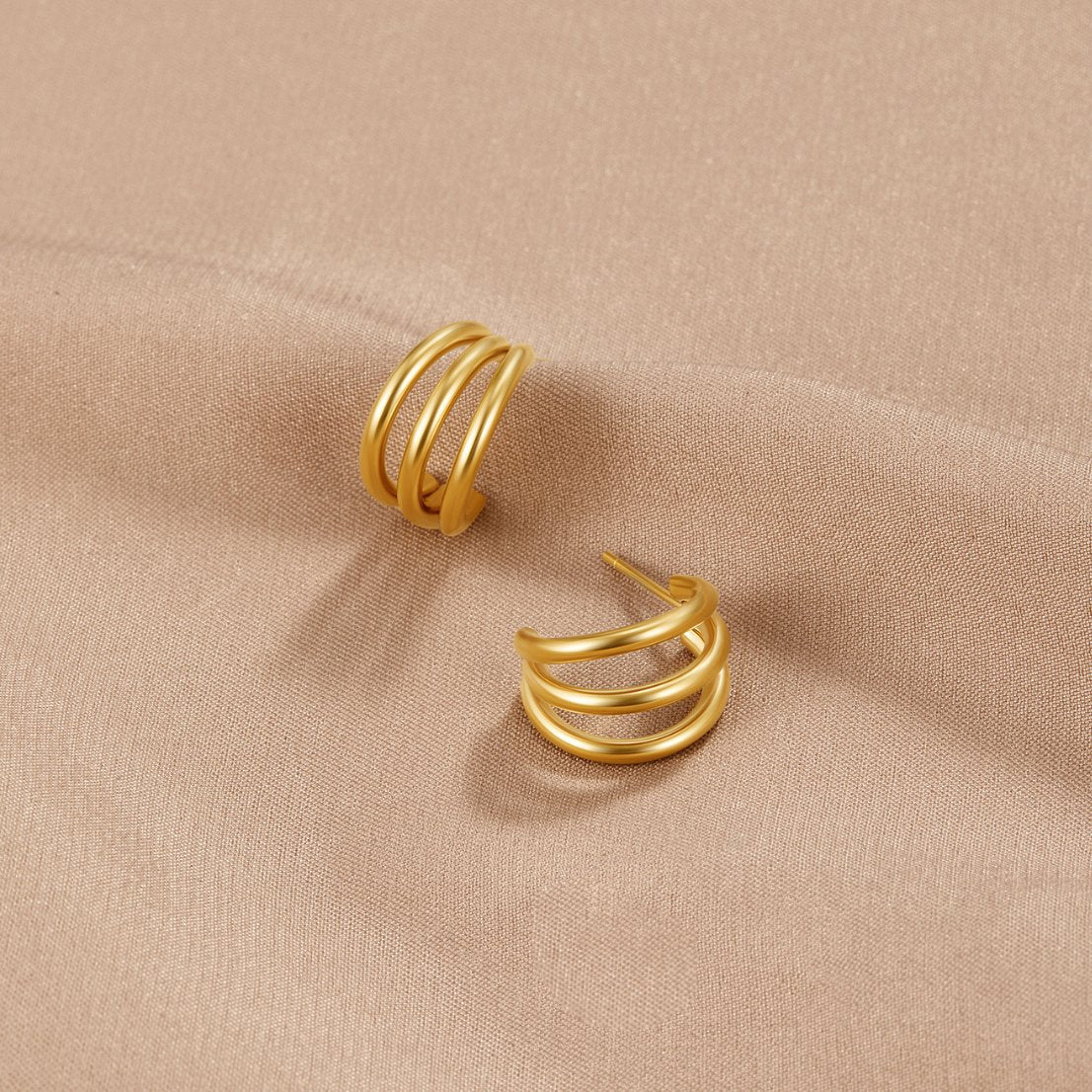 Anaya Triple Gouden Ronde Oorbellen