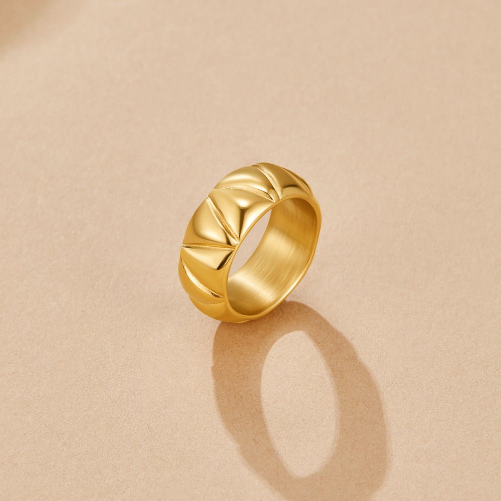 Anika Chunky Gouden Ring Hoofdafbeelding