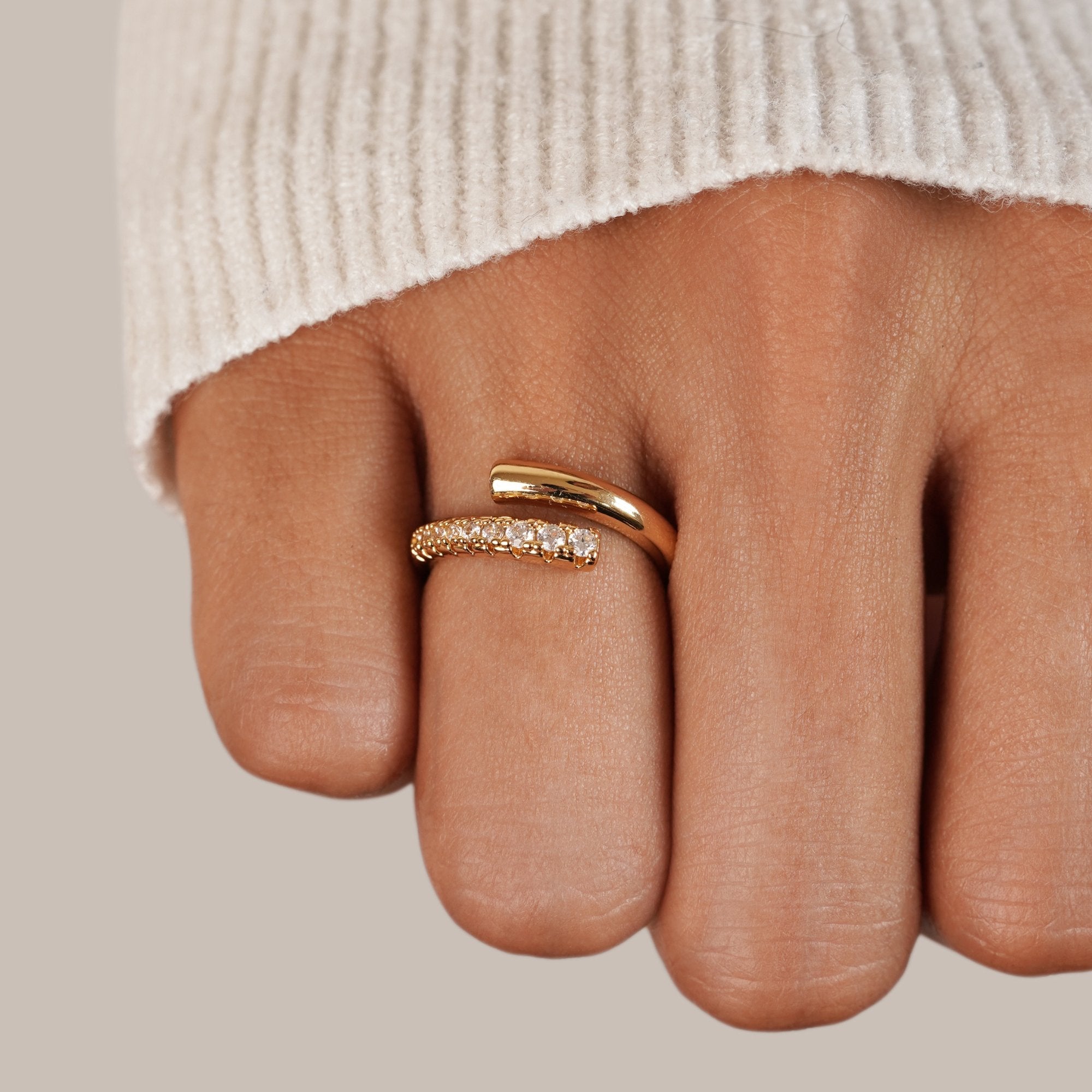 Arya Gouden & Kristallen Wikkel Ring Secundaire afbeelding