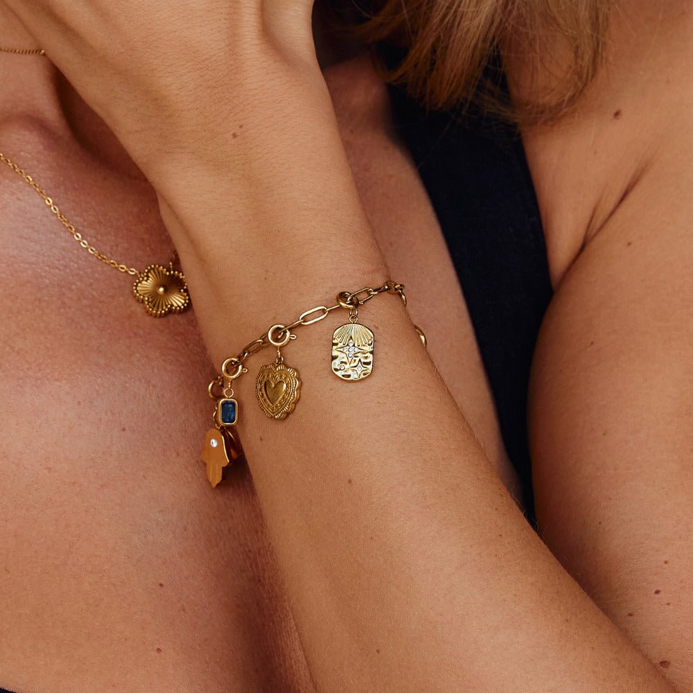 Astral Gouden Charm