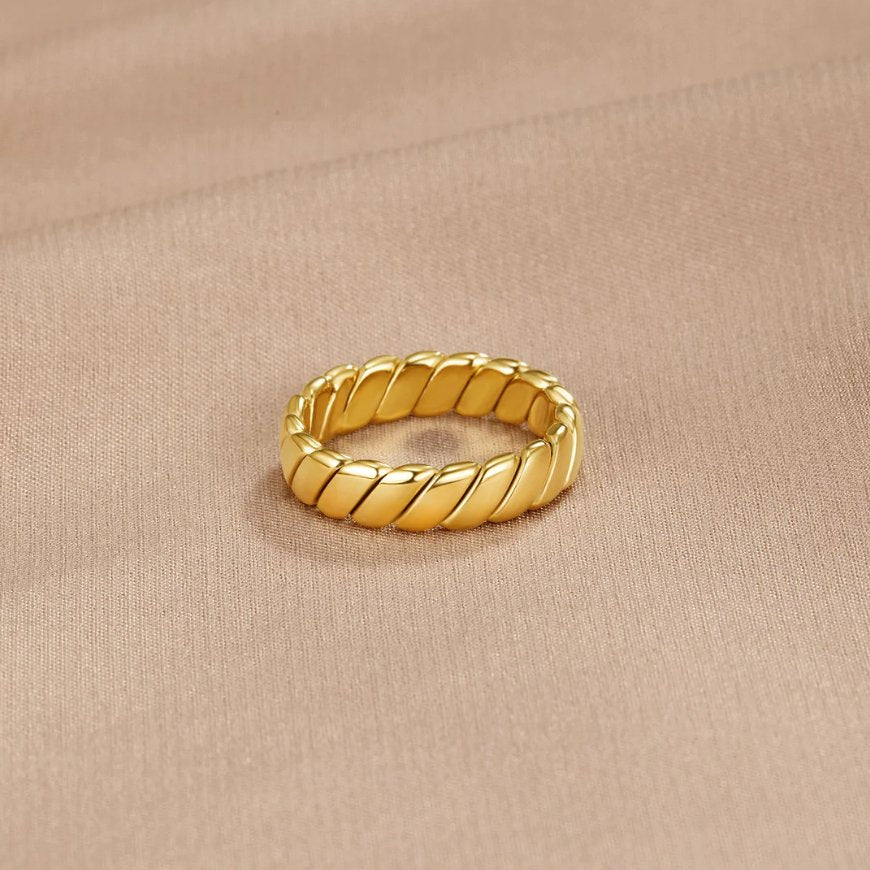 Calira Gevlochten Infinity Ring
