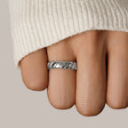 Calira Gevlochten Infinity Zilveren Ring