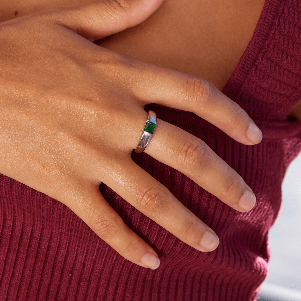 Ember Zilveren & Emerald Ring Secundaire afbeelding