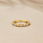 Emily Kristallen Baguette Ring