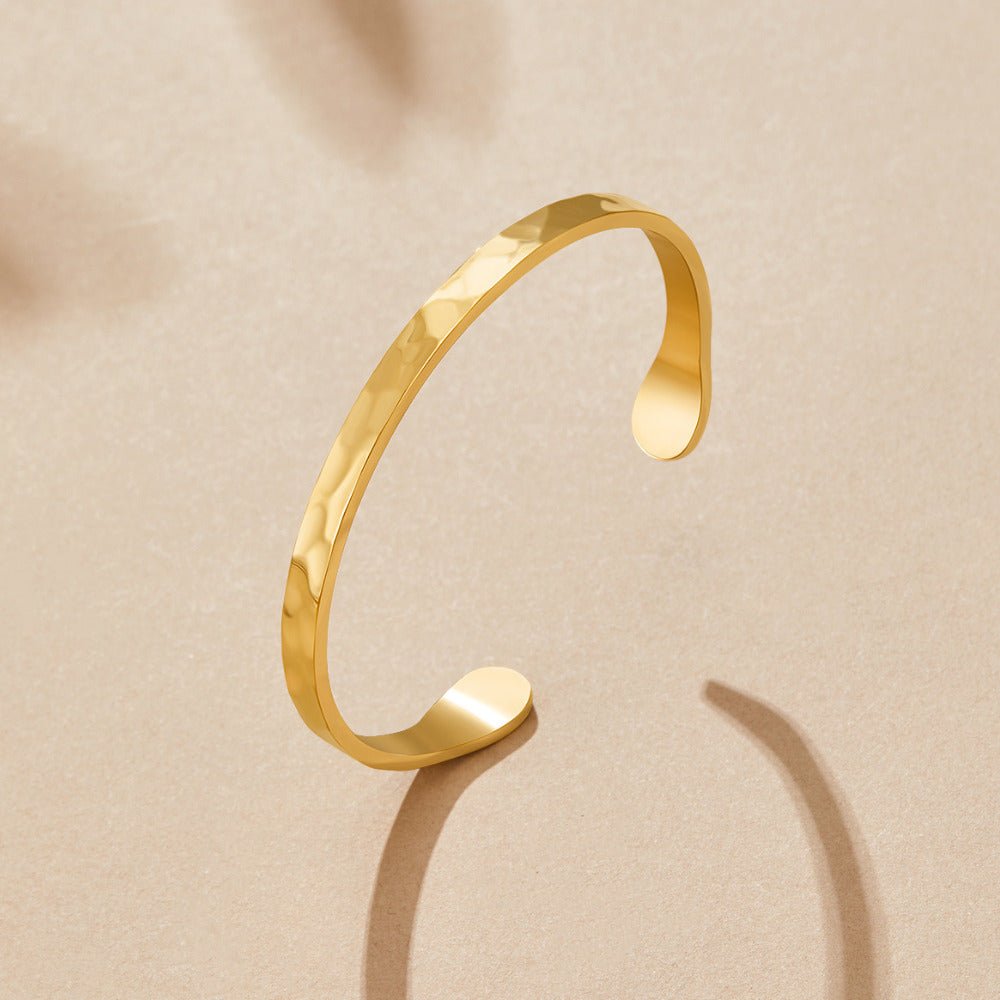 Gouden Alexa Armband Hoofdafbeelding