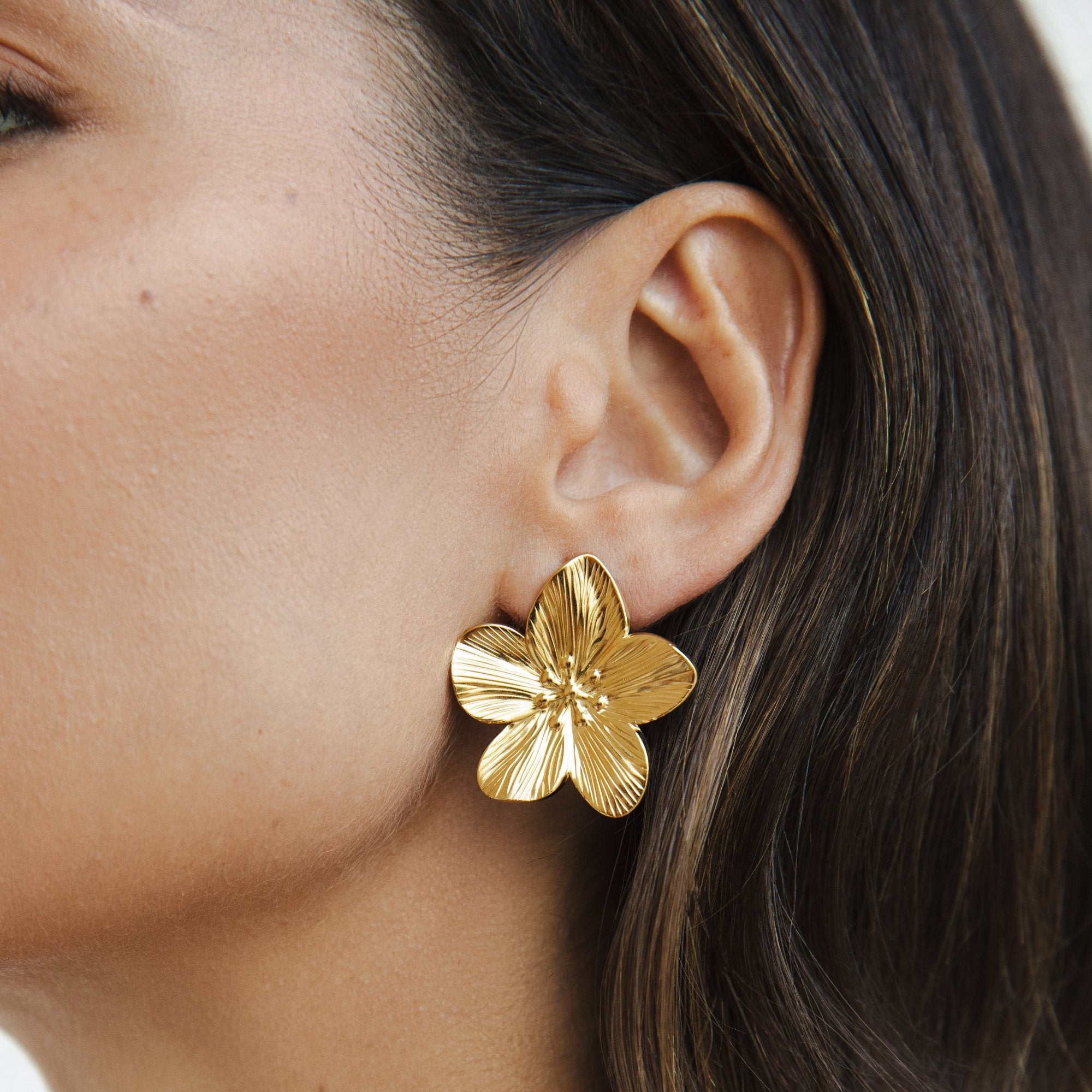 Gouden Blossom Oorbellen Secundaire afbeelding