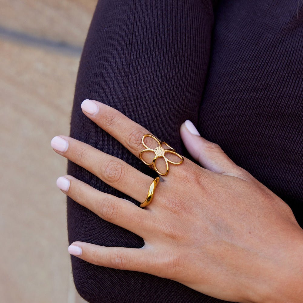 Gouden Daisy Flower Ring Secundaire afbeelding