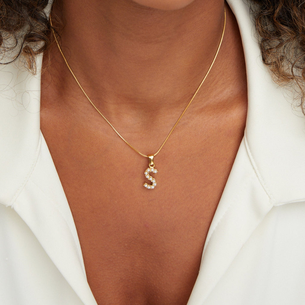 Gouden Letter Parel Charm Ketting