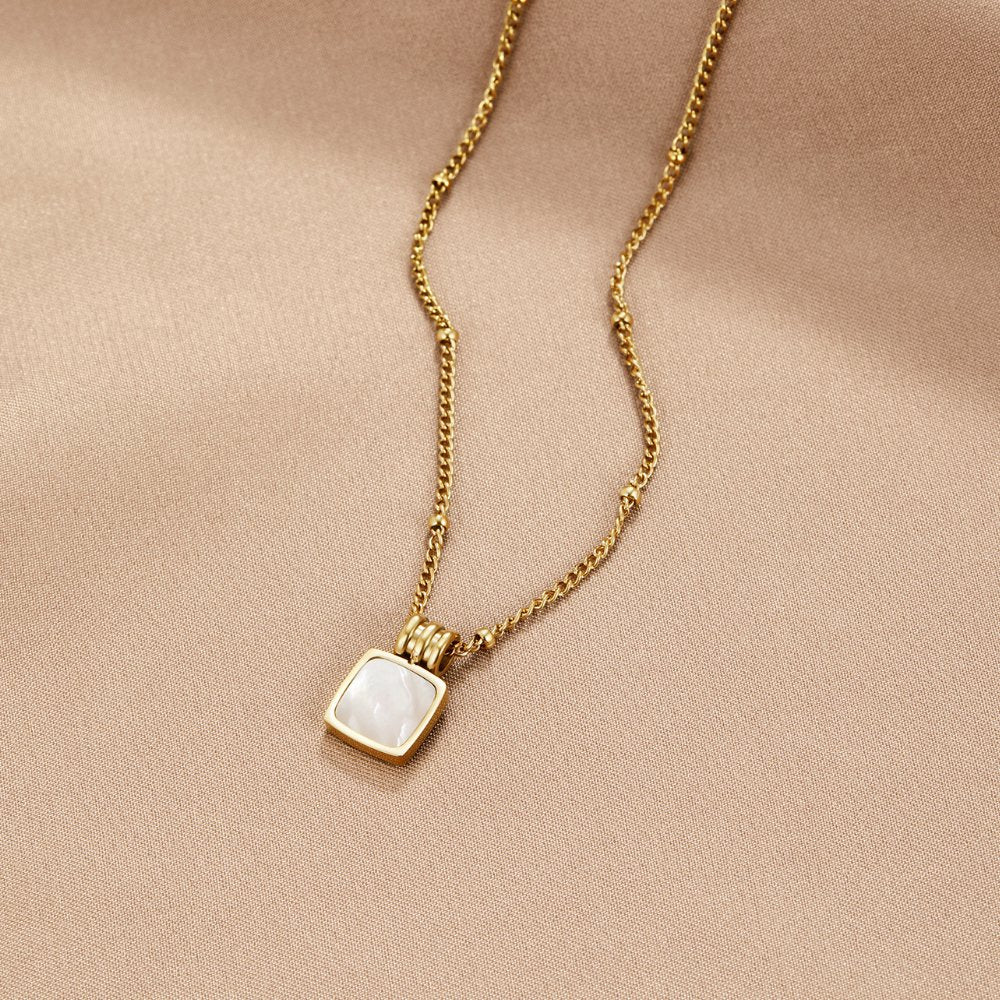 Lucia Witte Schelp Hanger Ketting Hoofdafbeelding