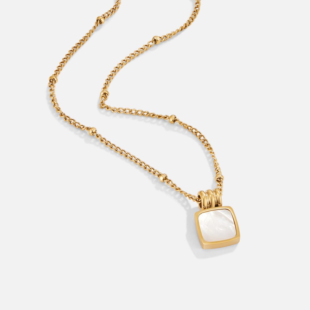 Lucia Witte Schelp Hanger Ketting