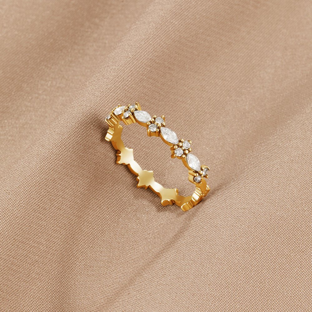 Luxe Kristallen Gouden Ring Hoofdafbeelding