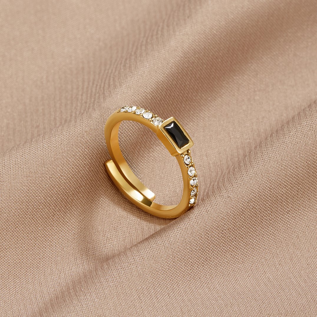 Onyx Black Kristallen Ring Hoofdafbeelding