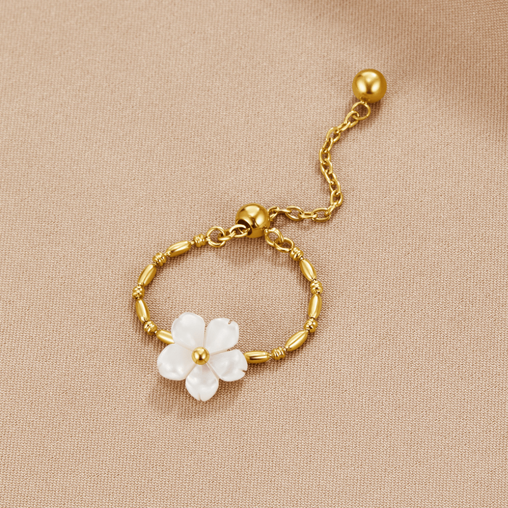 Pearl White Blossom Flower Ring Hoofdafbeelding