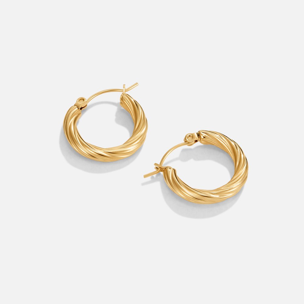Raya Gevlochten Ronde Oorbellen