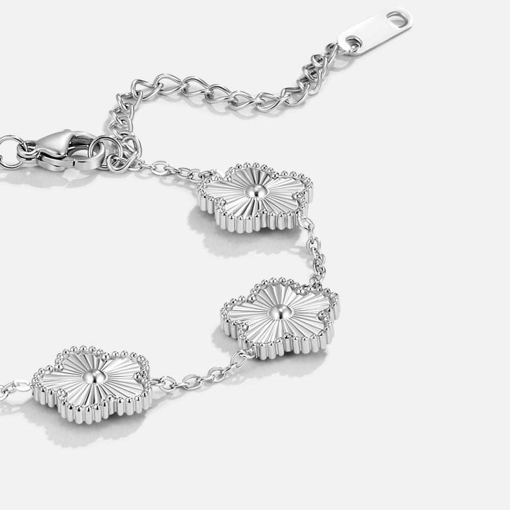 Zilveren Clover Armband Hoofdafbeelding