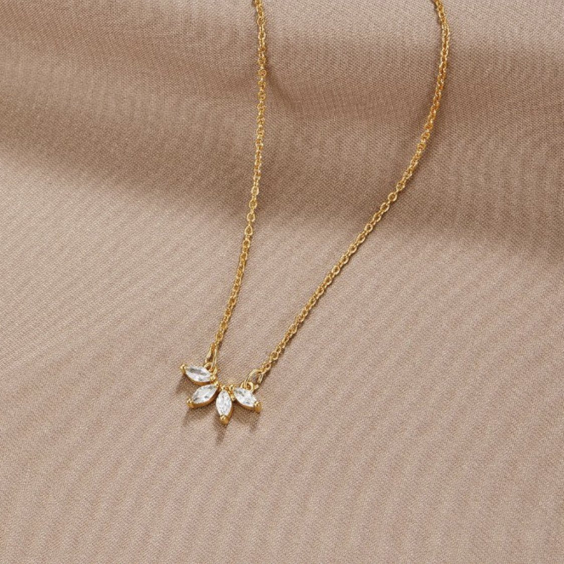 Tiffany Kristallen Leaf Hanger Ketting Hoofdafbeelding