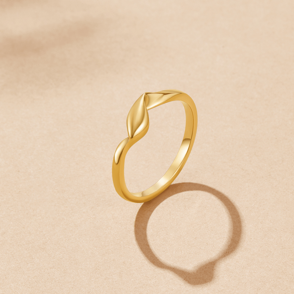 Twisted Athena Gouden Ring Hoofdafbeelding