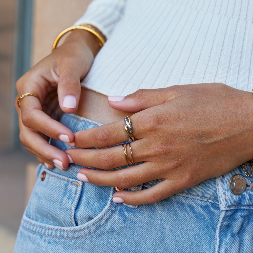 Twisted Ella Two-Toned Ring Secundaire afbeelding