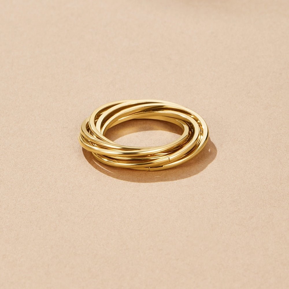 Twisted Mia Gouden Ring Hoofdafbeelding