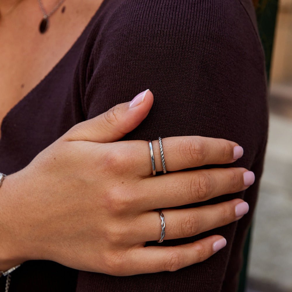 Twisted Tyra Zilveren Ring Secundaire afbeelding